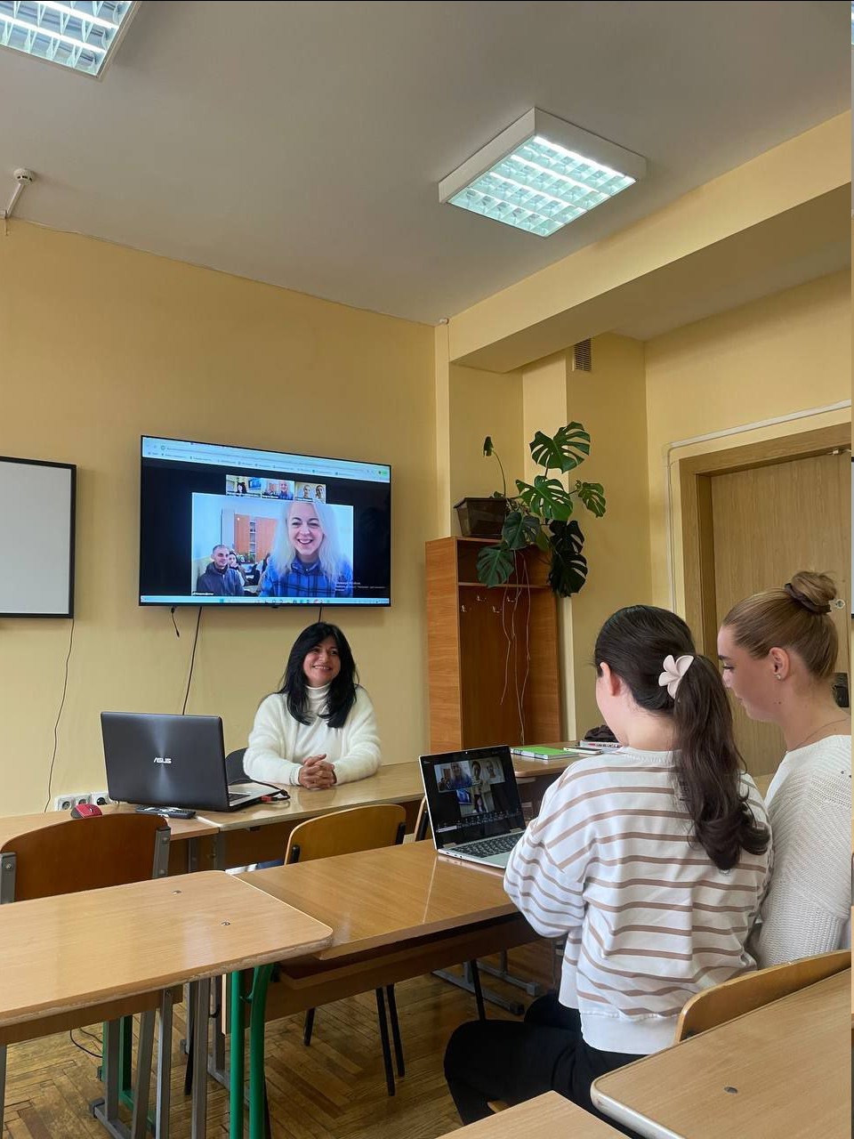 561612085_24725514573741796_2931667260422866423_n